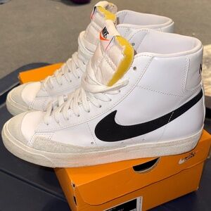 Nike Blazer